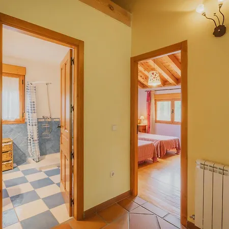 Molinillos Country house *